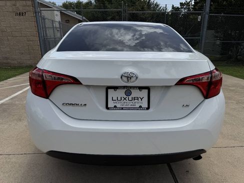 Used 2019 Toyota Corolla LE FWD image 21