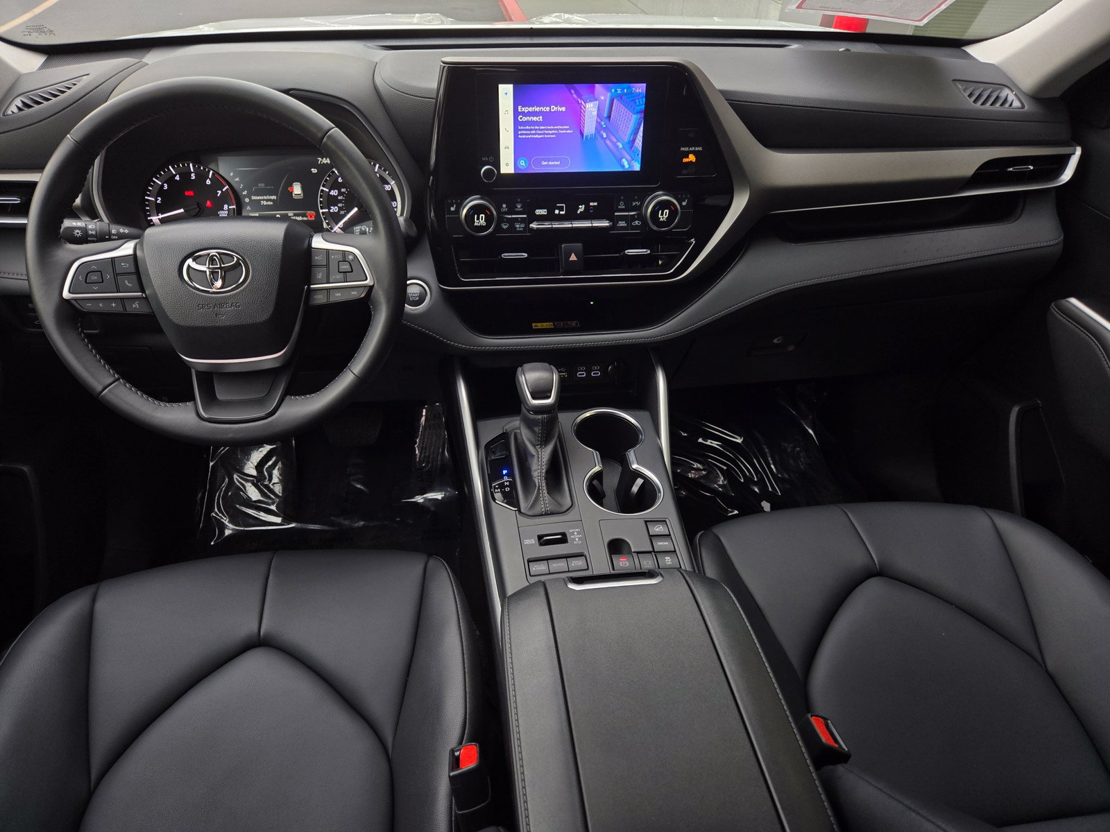 Certified 2026 Toyota Highlander XLE AWD/4WD image 14