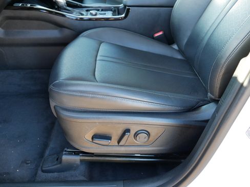 Certified 2023 Kia Sorento SX image 20