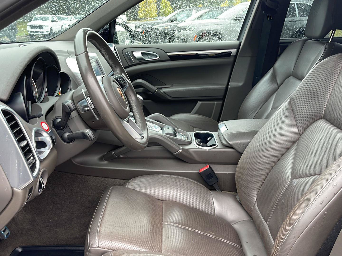 Used 2018 Porsche Cayenne S Platinum AWD/4WD image 19