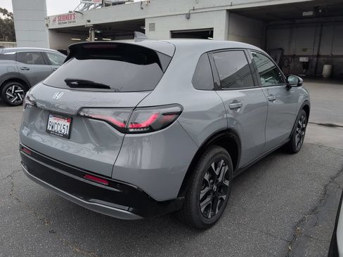 Used 2026 Honda HR-V EX-L image 4