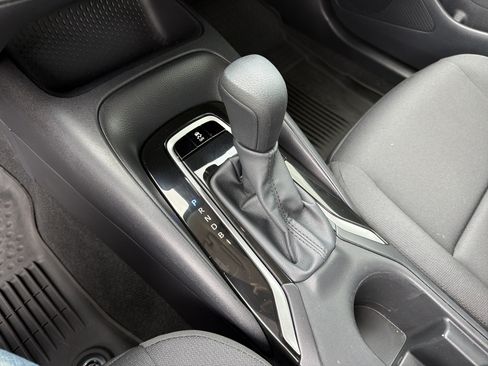 Used 2025 Toyota Corolla LE FWD image 28