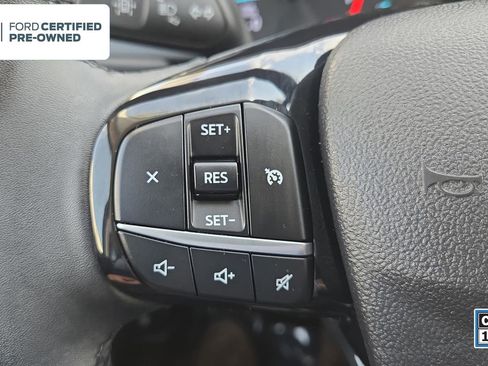 Certified 2022 Ford Escape SE w/ Cold Weather Package AWD/4WD image 18