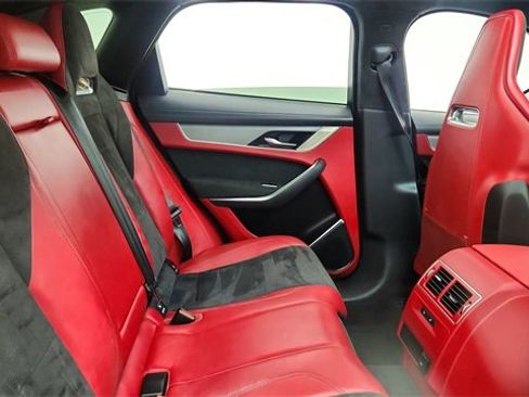 Used 2022 Jaguar F-PACE SVR image 25