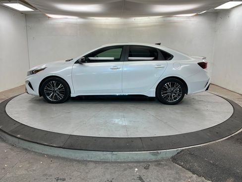 Used 2024 Kia Forte GT-Line w/ GT-Line Premium Package image 2