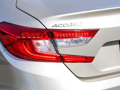 Used 2019 Honda Accord LX image 7