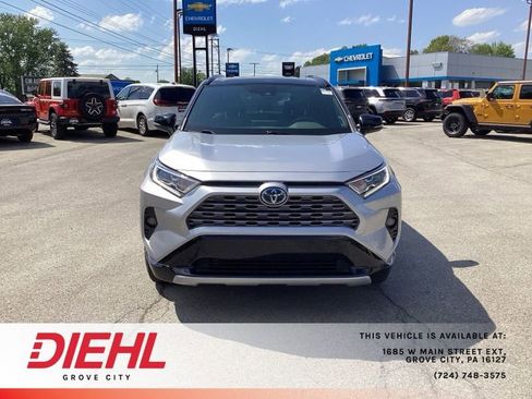 Used 2021 Toyota RAV4 XSE w/ XSE Grade Weather Package AWD/4WD image 2