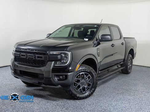 Used 2024 Ford Ranger XLT w/ FX4 Off-Road Package image 3