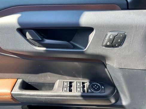 Used 2024 Ford Bronco Sport Outer Banks w/ Tech Package AWD/4WD image 9