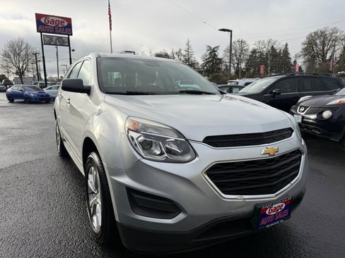 Used 2017 Chevrolet Equinox LS image 10