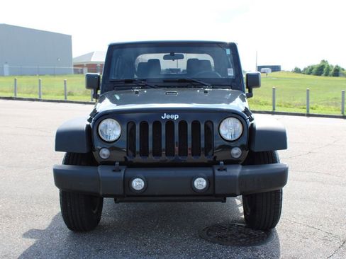 Used 2015 Jeep Wrangler Sport AWD/4WD image 4