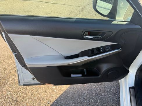 Used 2015 Lexus IS 250 image 15