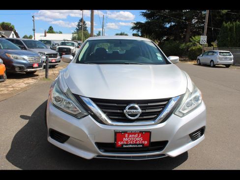 Used 2016 Nissan Altima 2.5 S w/ Power Driver Seat Package FWD image 3