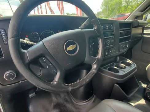 Used 2021 Chevrolet Express 2500 w/ Communications Package RWD image 8