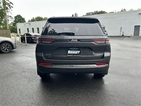 New 2025 Jeep Grand Cherokee Laredo X w/ Luxury Tech Group I image 7