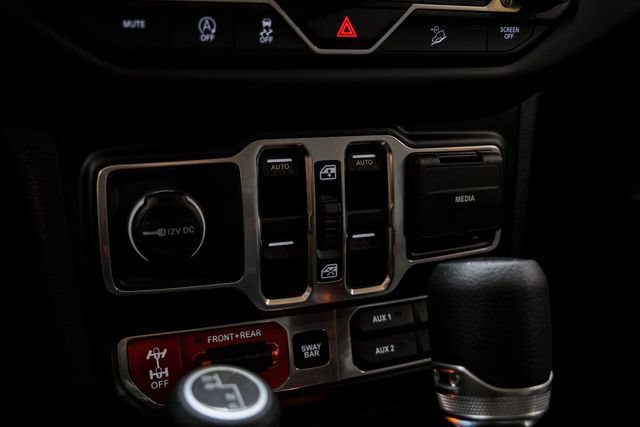 Used 2019 Jeep Wrangler Unlimited Rubicon w/ LED Lighting Group AWD/4WD image 63