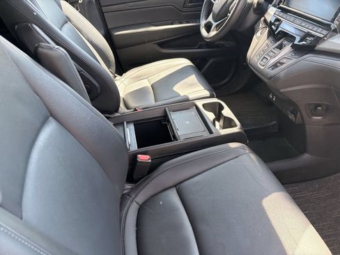 Used 2025 Honda Odyssey EX-L image 10