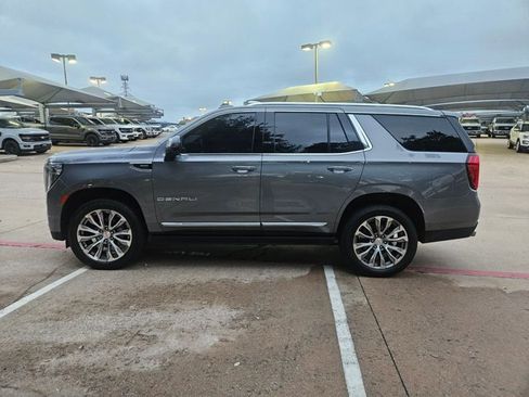 Used 2021 GMC Yukon Denali w/ Denali Premium Package AWD/4WD image 8