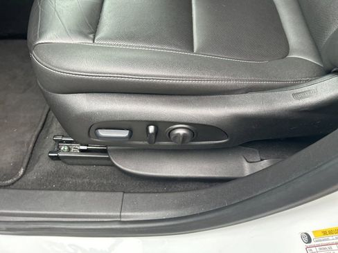 Used 2024 Chevrolet Blazer LT image 23