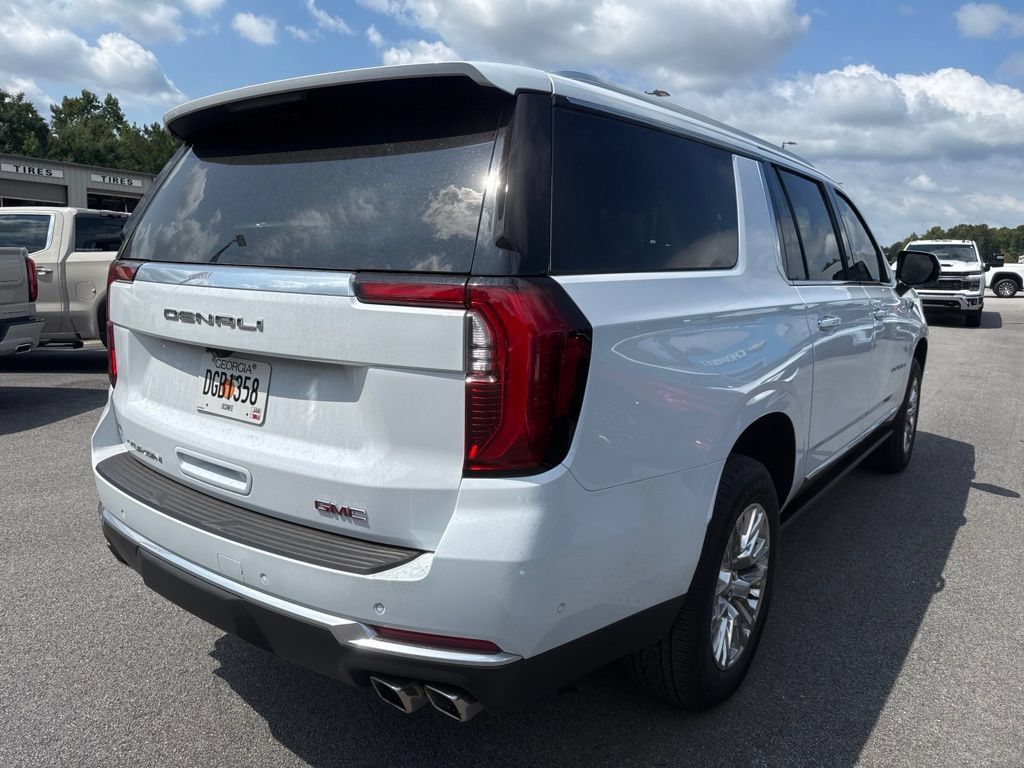 Used 2026 GMC Yukon XL Denali w/ Sun & Power Step Package RWD image 6