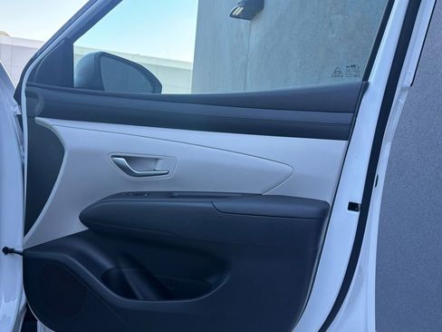 New 2026 Hyundai Tucson SEL FWD image 16