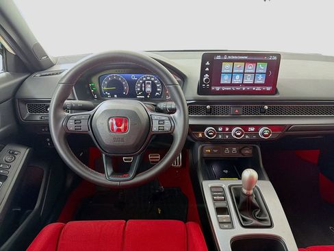 Used 2025 Honda Civic Type R image 25