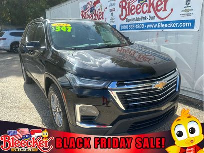 Used 2022 Chevrolet Traverse LT