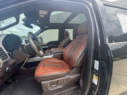 Used 2018 Ford F150 King Ranch w/ Equipment Group 601A Luxury AWD/4WD image 7