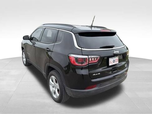 Used 2019 Jeep Compass Latitude w/ Popular Equipment Group AWD/4WD image 5