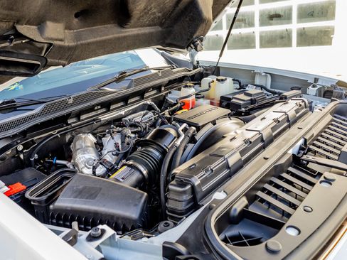 Used 2023 Chevrolet Silverado 3500 High Country w/ Technology Package image 40