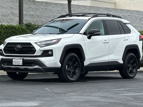 Used 2022 Toyota RAV4 TRD Off-Road image 8