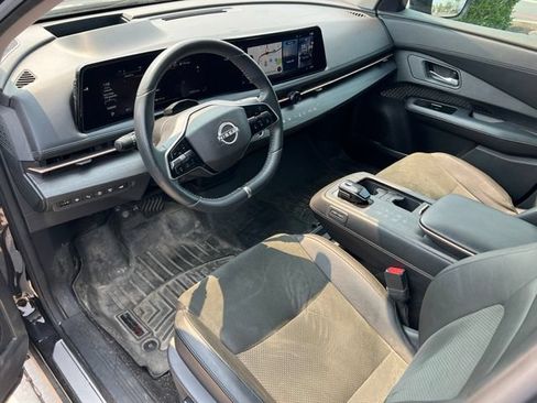 Used 2023 Nissan Ariya FWD image 16