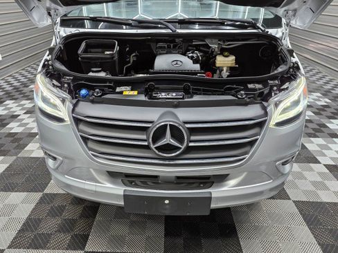 Used 2023 Mercedes-Benz Sprinter 3500 image 33