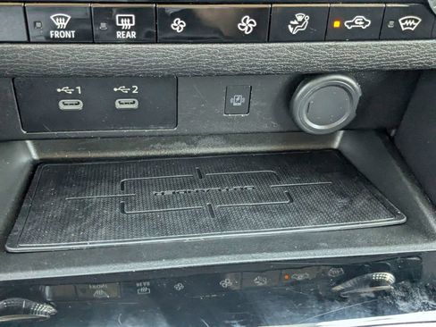 Used 2025 Mitsubishi Outlander SE AWD/4WD image 28