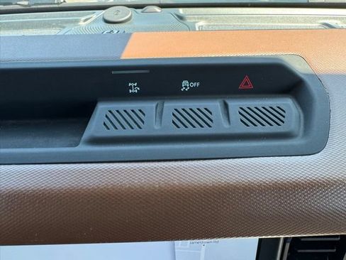Used 2024 Ford Bronco Outer Banks AWD/4WD image 33