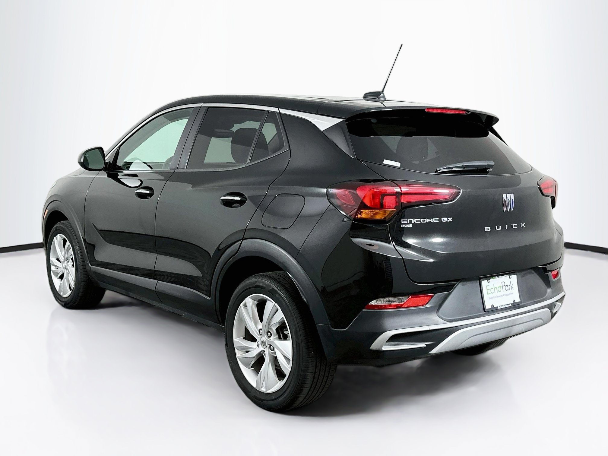 Used 2025 Buick Encore GX Preferred AWD/4WD image 5