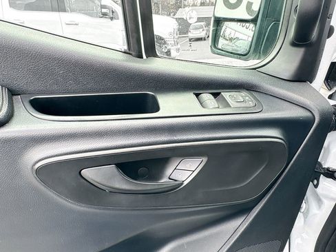 Used 2023 Mercedes-Benz Sprinter 2500 image 13