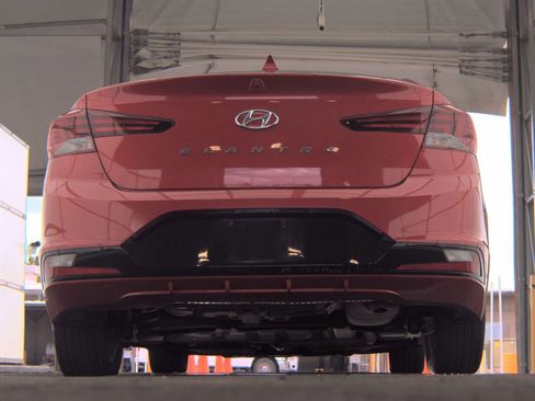 Used 2020 Hyundai Elantra SEL w/ Convenience Package (C2) FWD image 6