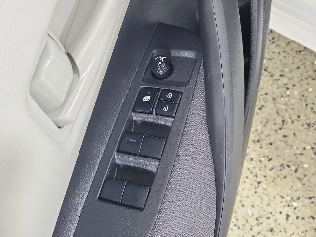 Used 2025 Toyota Corolla LE FWD image 22