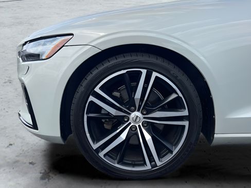 Used 2020 Volvo S60 T5 R-Design FWD image 35
