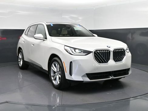 Certified 2025 BMW X3 xDrive30i AWD/4WD image 9