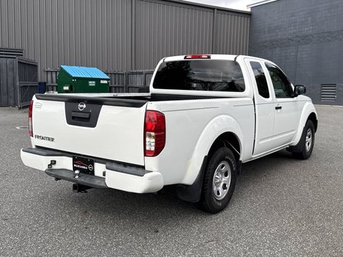 Used 2018 Nissan Frontier S RWD image 3