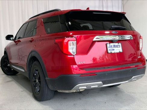 Used 2020 Ford Explorer XLT w/ Equipment Group 202A image 5