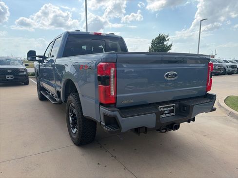 Used 2023 Ford F250 Lariat w/ Sport Appearance Package AWD/4WD image 3