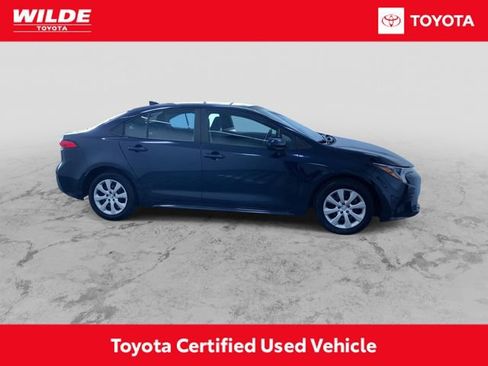 Certified 2025 Toyota Corolla LE image 2