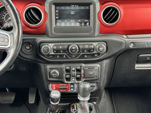 Used 2021 Jeep Wrangler Unlimited Rubicon w/ LED Lighting Group image 17