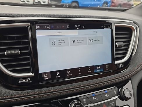 New 2026 Chrysler Pacifica Pinnacle image 29