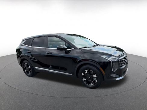 Used 2026 Kia Sportage LX FWD image 2