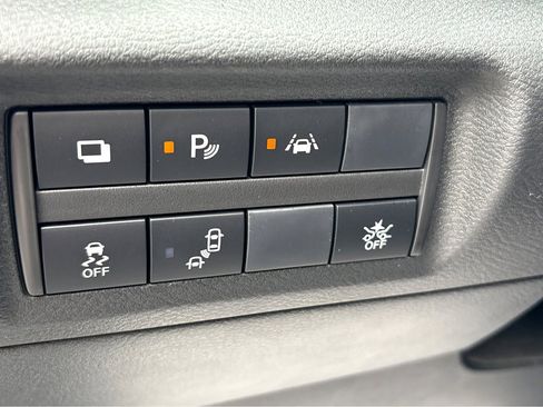 New 2025 Nissan Kicks Play S image 19