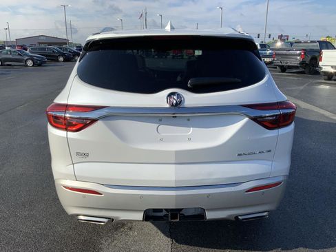 Used 2019 Buick Enclave Essence FWD image 10